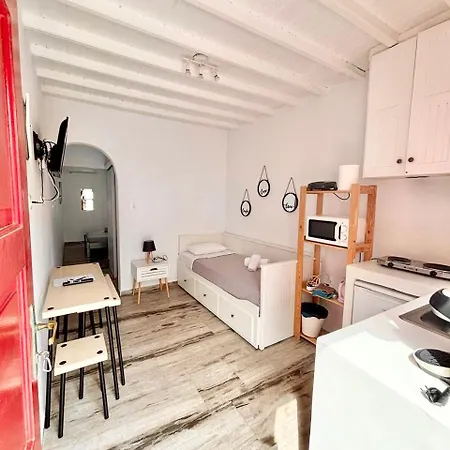 Elenitas Town House With Balcony And Sea View Daire Mykonos Town