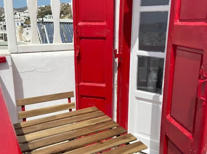 Elenitas Town House With Balcony And Sea View Διαμέρισμα