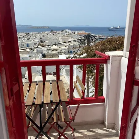 Elenitas Town House With Balcony And Sea View Apartment